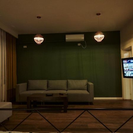 Urban Cozy Retreat Apartment Pristina Exterior photo