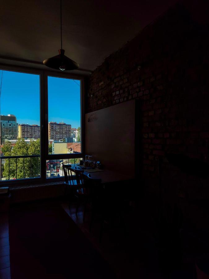 Urban Cozy Retreat Apartment Pristina Exterior photo